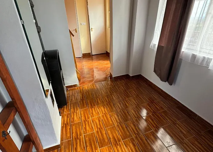 Marcali Hat Apartman דירה Marcali