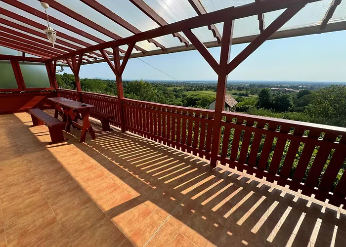 דירה Marcali Hat Apartman Marcali